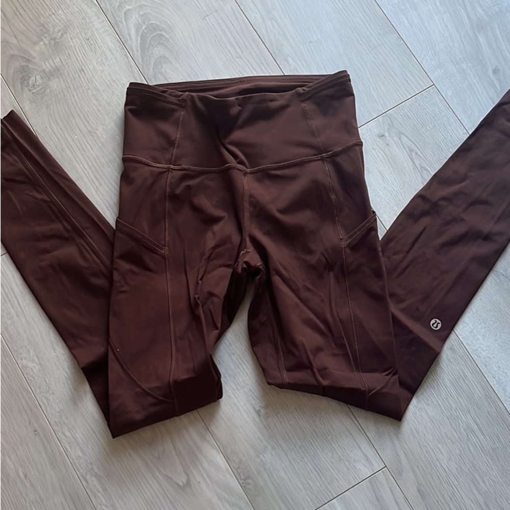 NWOT Lululemon Fast and Free